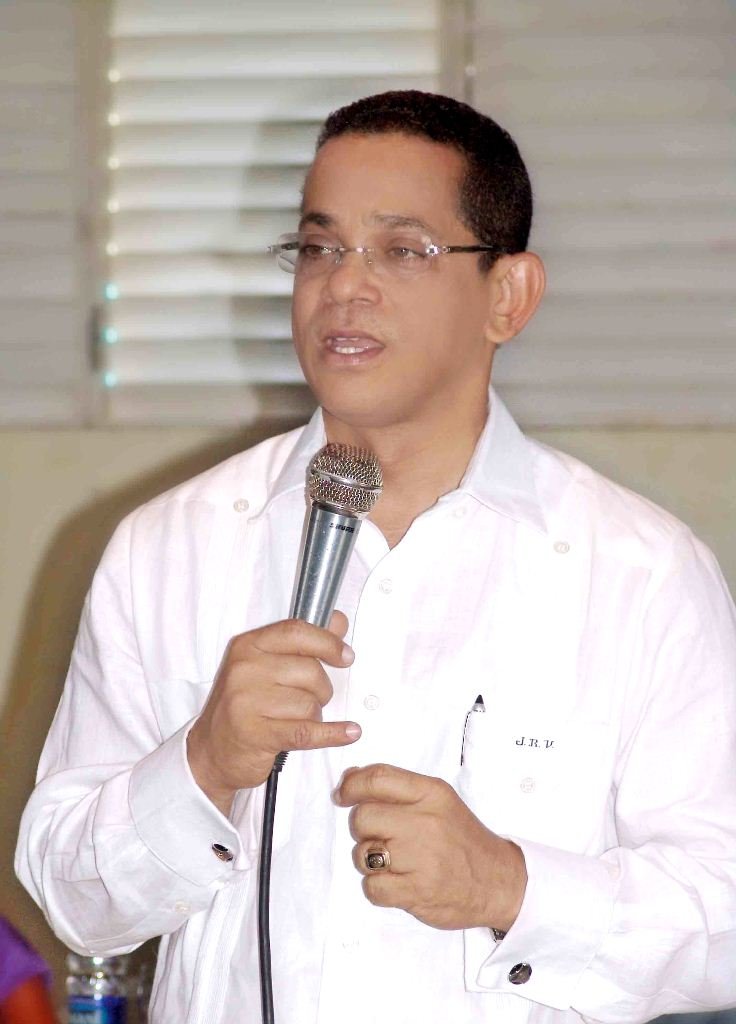 El senador de Espaillat Dr. José Rafael Vargas